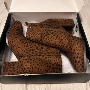 💕 WINDSOR Booties 💕